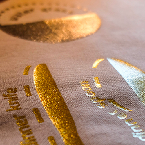 ��᥿����