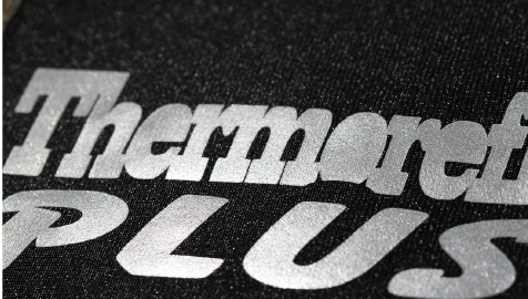 夜間の安全を守る
「高輝度リフレクター」