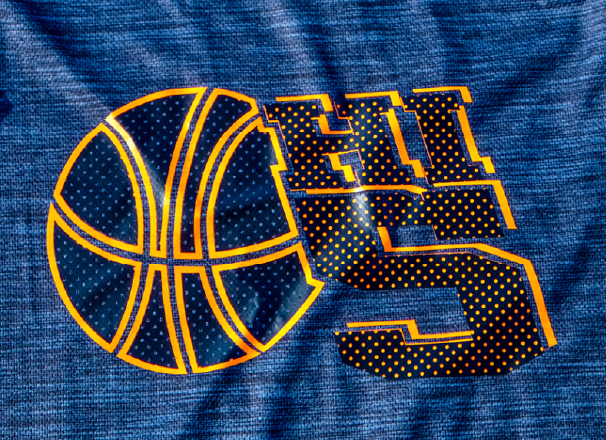 アイロン転写シート穴あきで作成したTシャツ